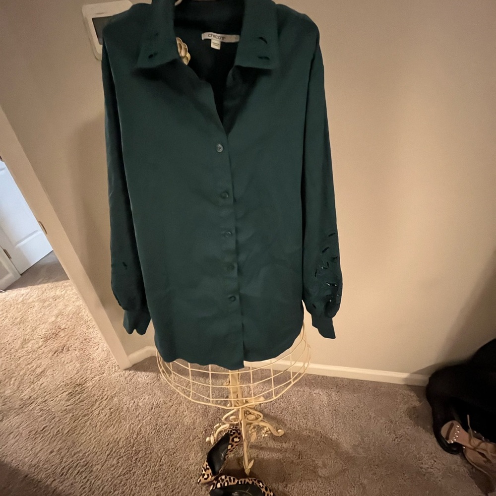 Chico's Green Notched Collar Button Down Shirt Size 1 = 10/12